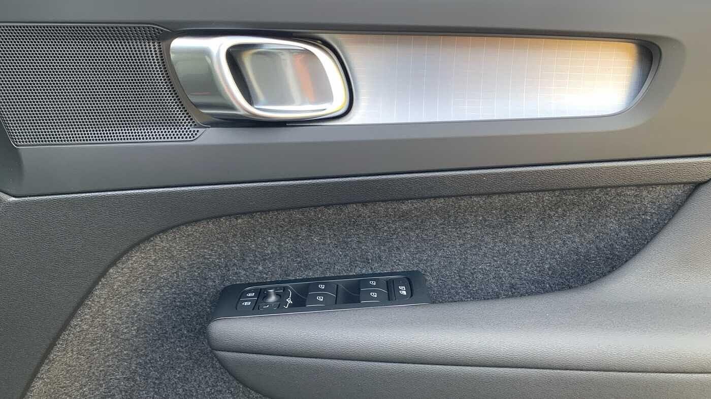 Used Volvo XC40 2025 for sale - 78170832: Photo 31