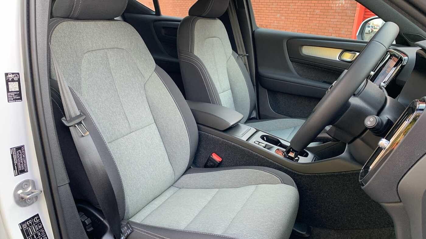 Used Volvo XC40 2025 for sale - 78170832: Photo 33