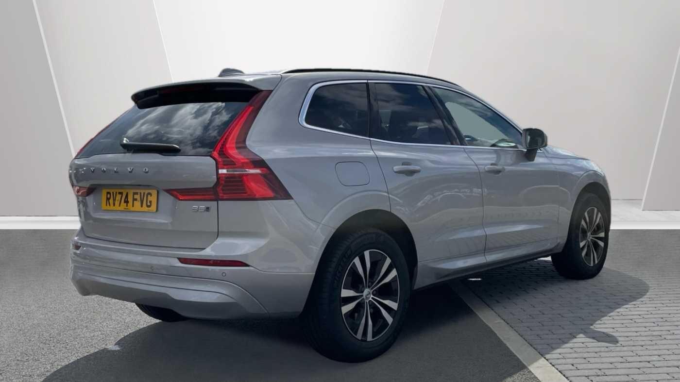 Used Volvo XC60 2024 for sale - 76020625: Photo 2
