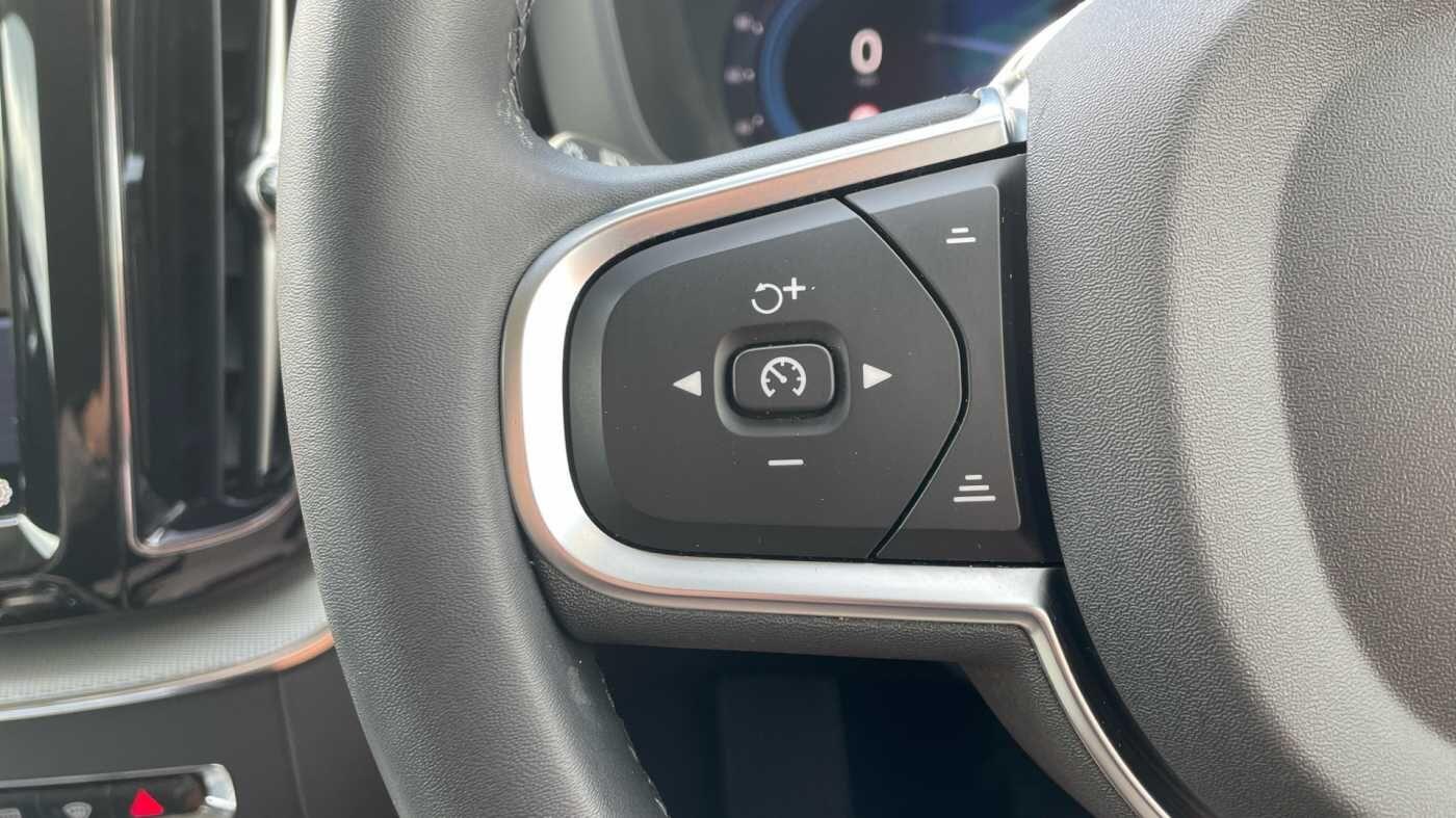 Used Volvo XC60 2024 for sale - 76020625: Photo 23