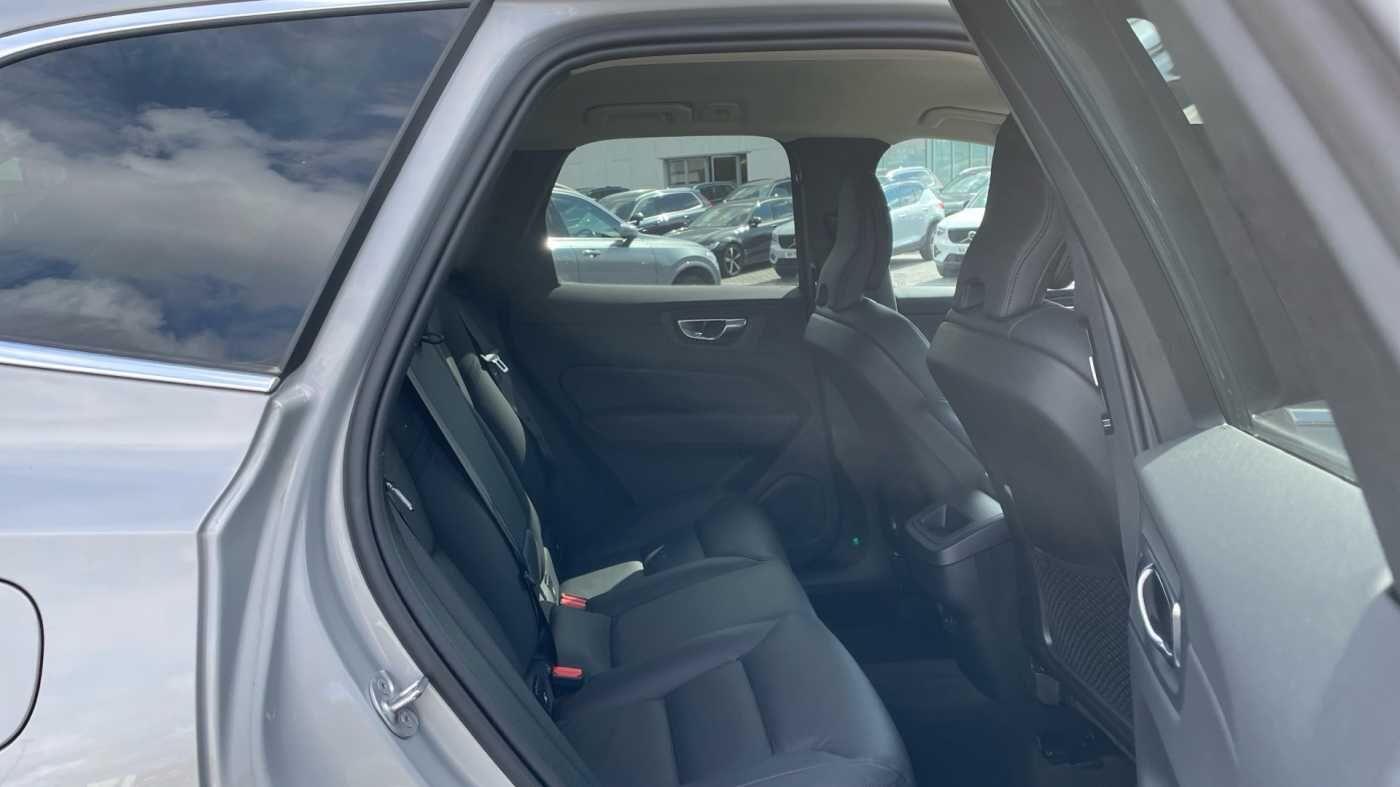 Used Volvo XC60 2024 for sale - 76020625: Photo 8