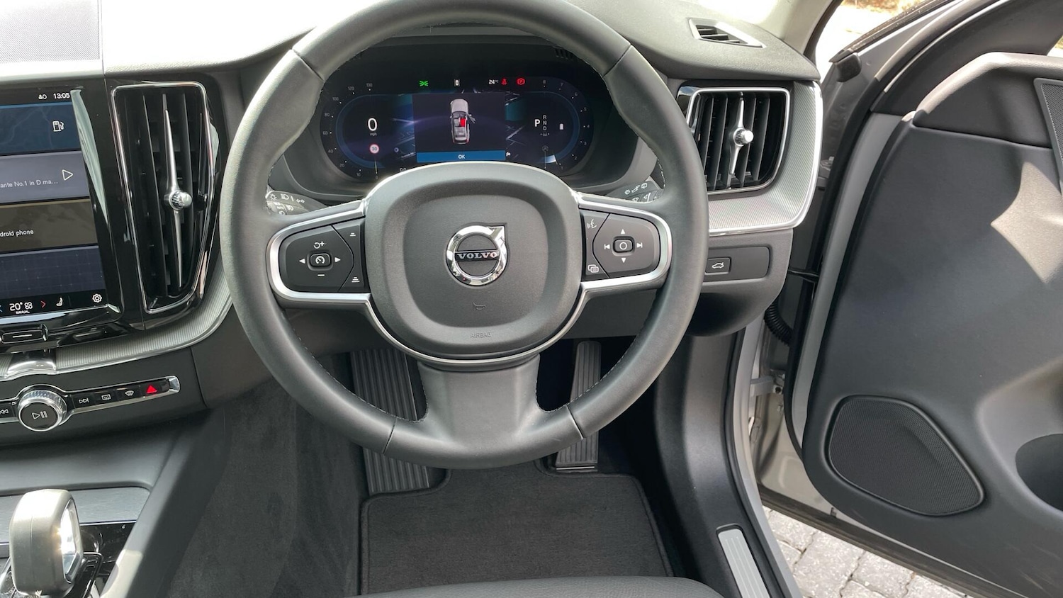 Used Volvo XC60 2024 for sale - 76020625: Photo 81