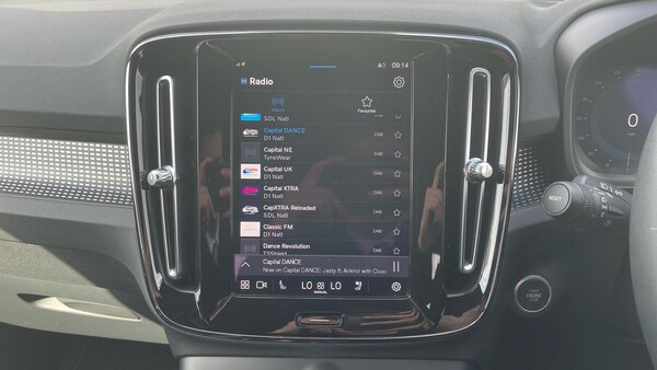 Used Volvo XC40 2023 for sale - 75185947: Photo 16
