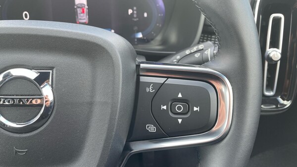 Used Volvo XC40 2023 for sale - 75185947: Photo 20