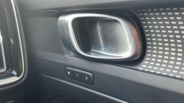 Used Volvo XC40 2023 for sale - 75185947: Photo 23