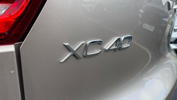 Used Volvo XC40 2023 for sale - 75185947: Photo 43
