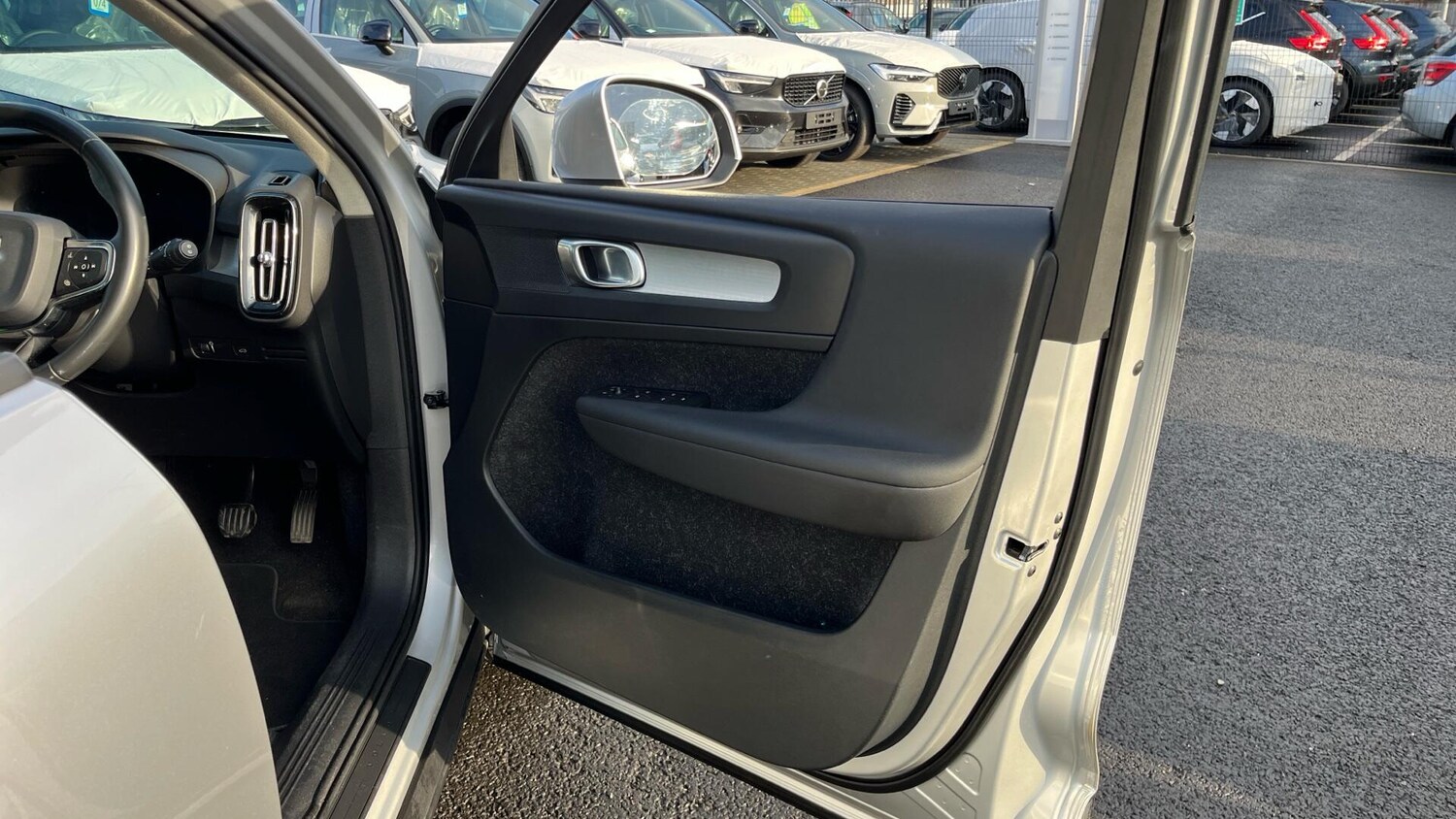 Used Volvo XC40 2019 for sale - 77229969: Photo 27