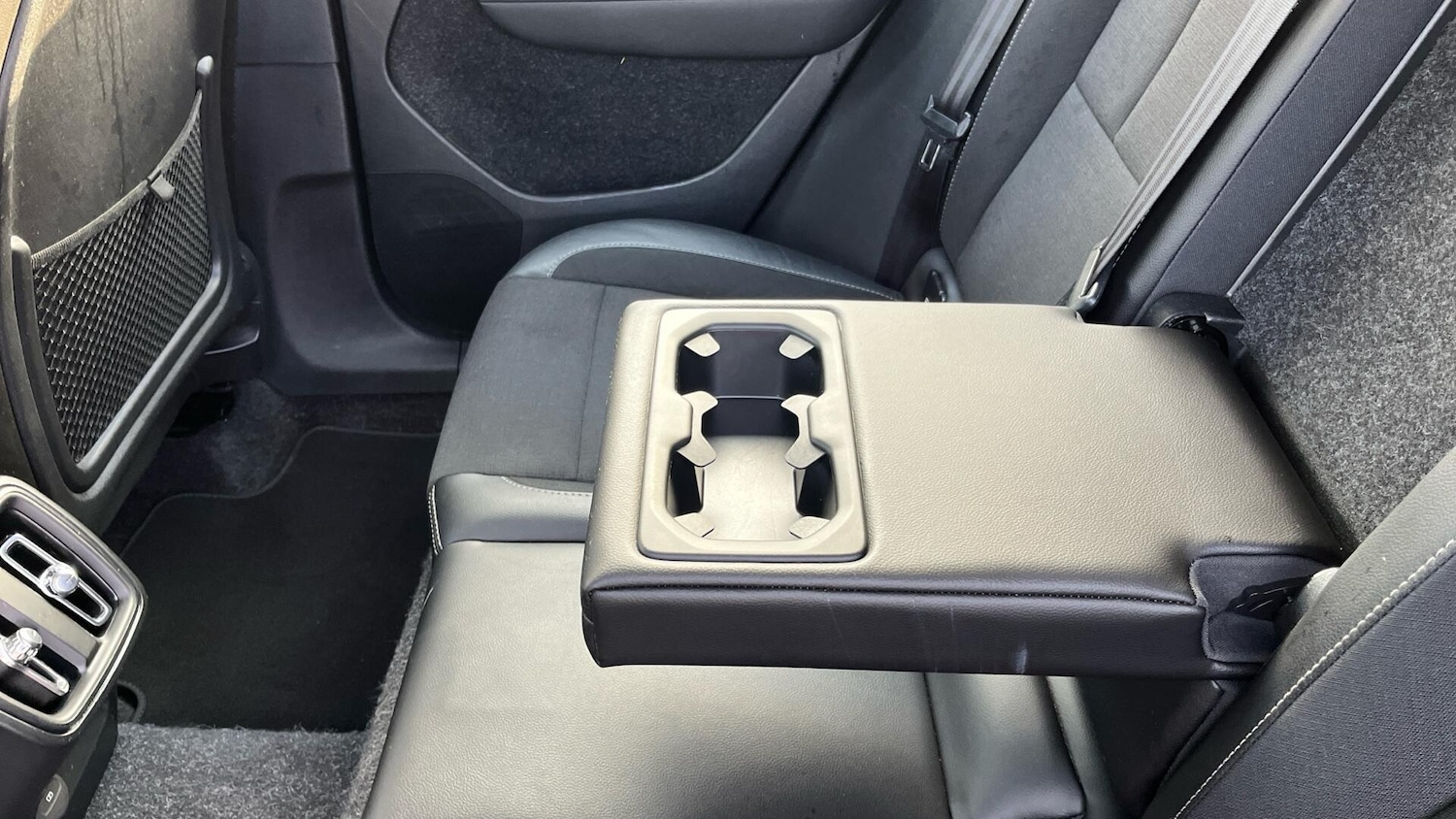 Used Volvo XC40 2019 for sale - 77229969: Photo 31