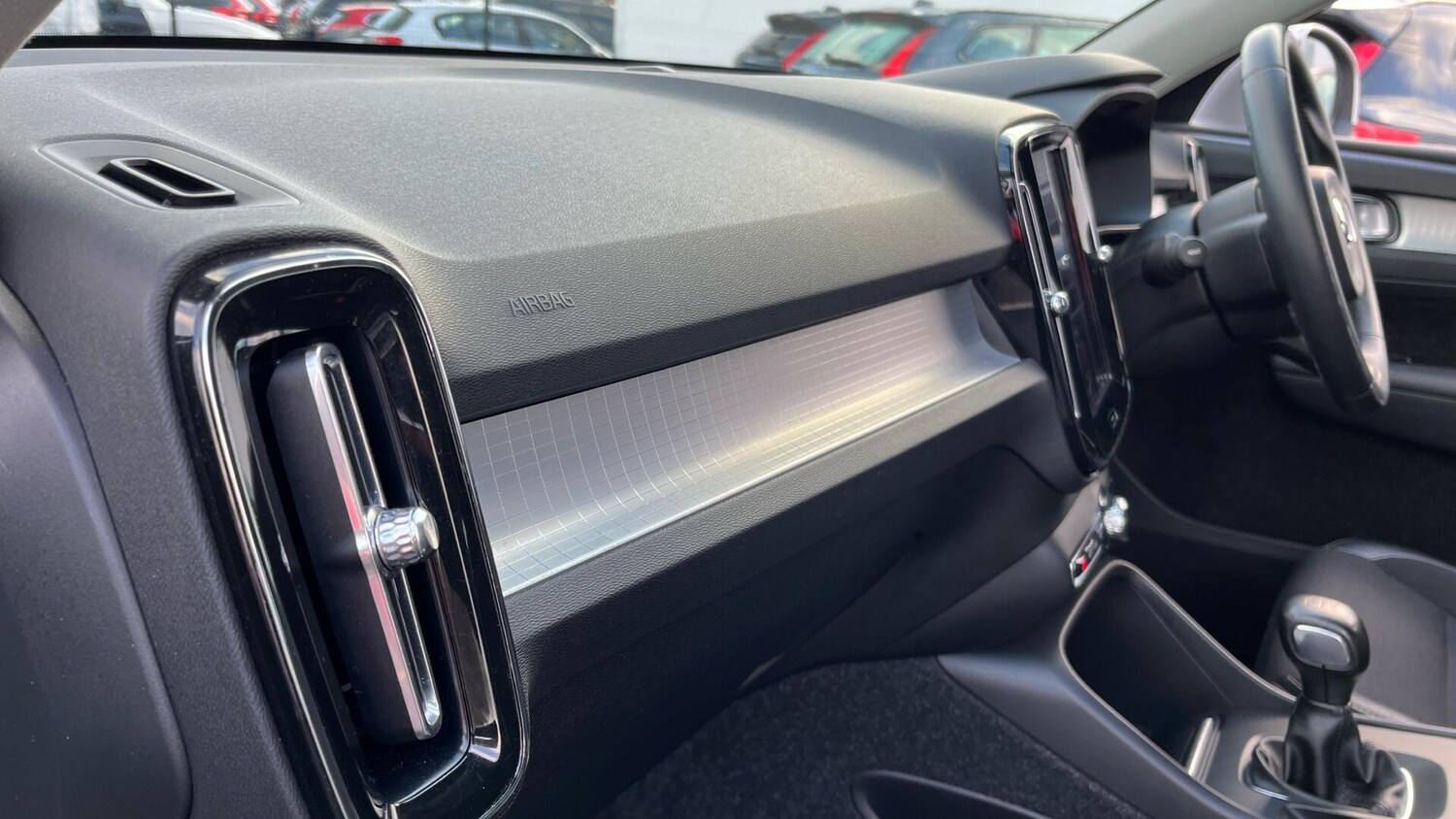 Used Volvo XC40 2019 for sale - 77229969: Photo 45