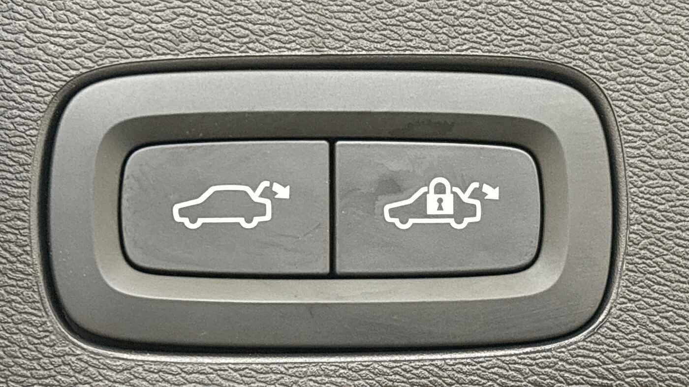 Used Volvo XC60 2025 for sale - 77237620: Photo 19