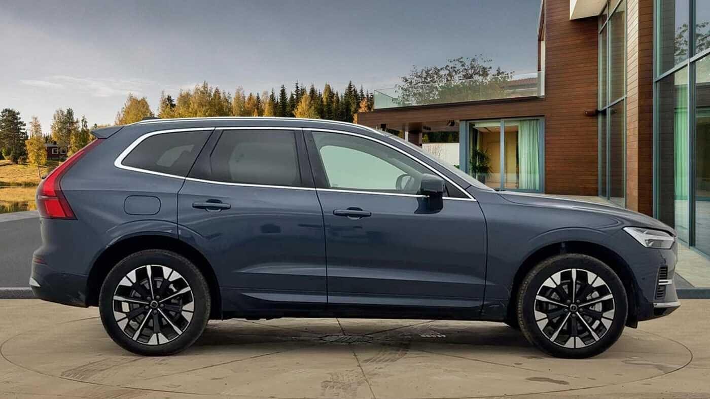 Used Volvo XC60 2025 for sale - 77237620: Photo 2