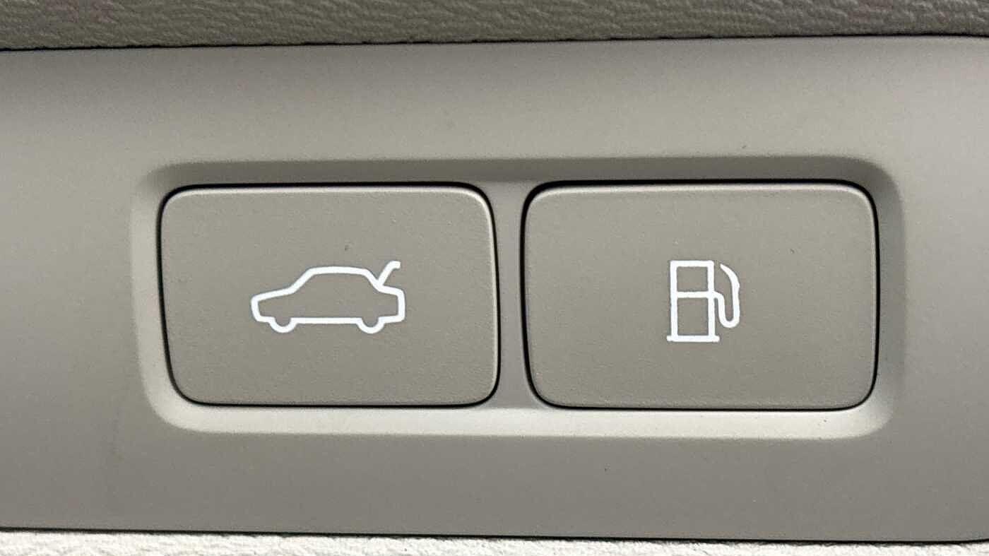 Used Volvo XC60 2025 for sale - 77237620: Photo 30