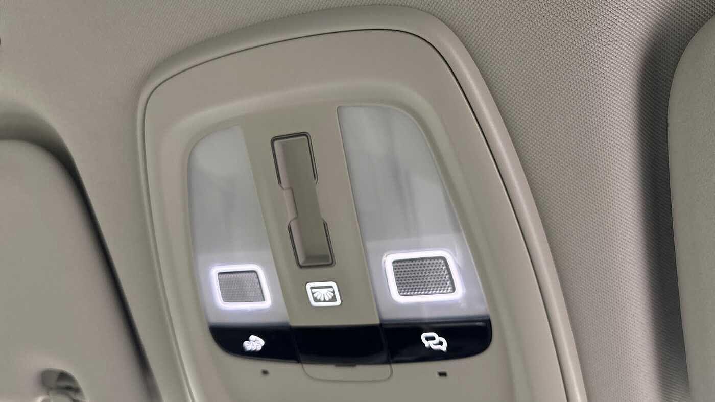 Used Volvo XC60 2025 for sale - 77237620: Photo 33