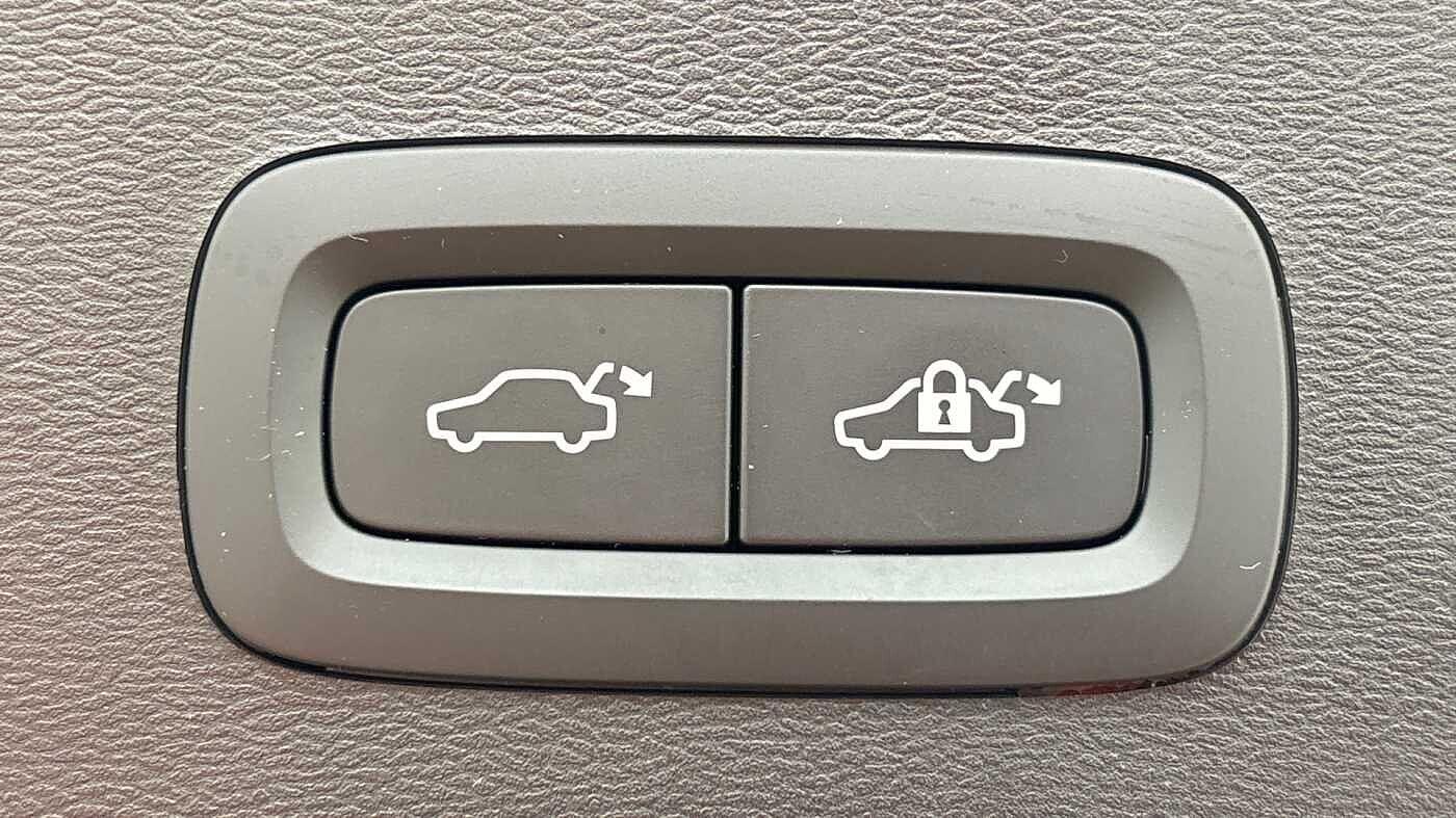 Used Volvo XC40 2024 for sale - 76349332: Photo 19
