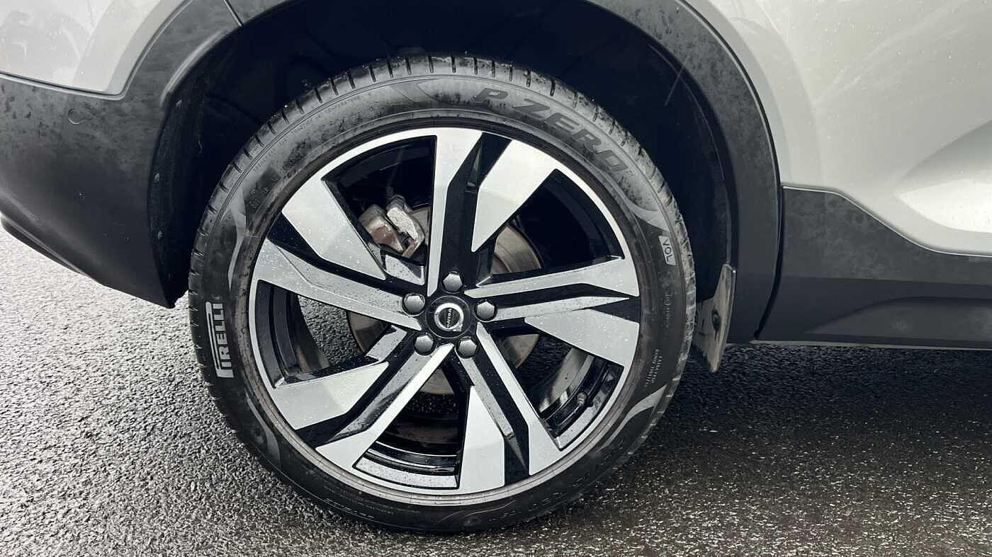 Used Volvo XC40 2024 for sale - 76349332: Photo 44