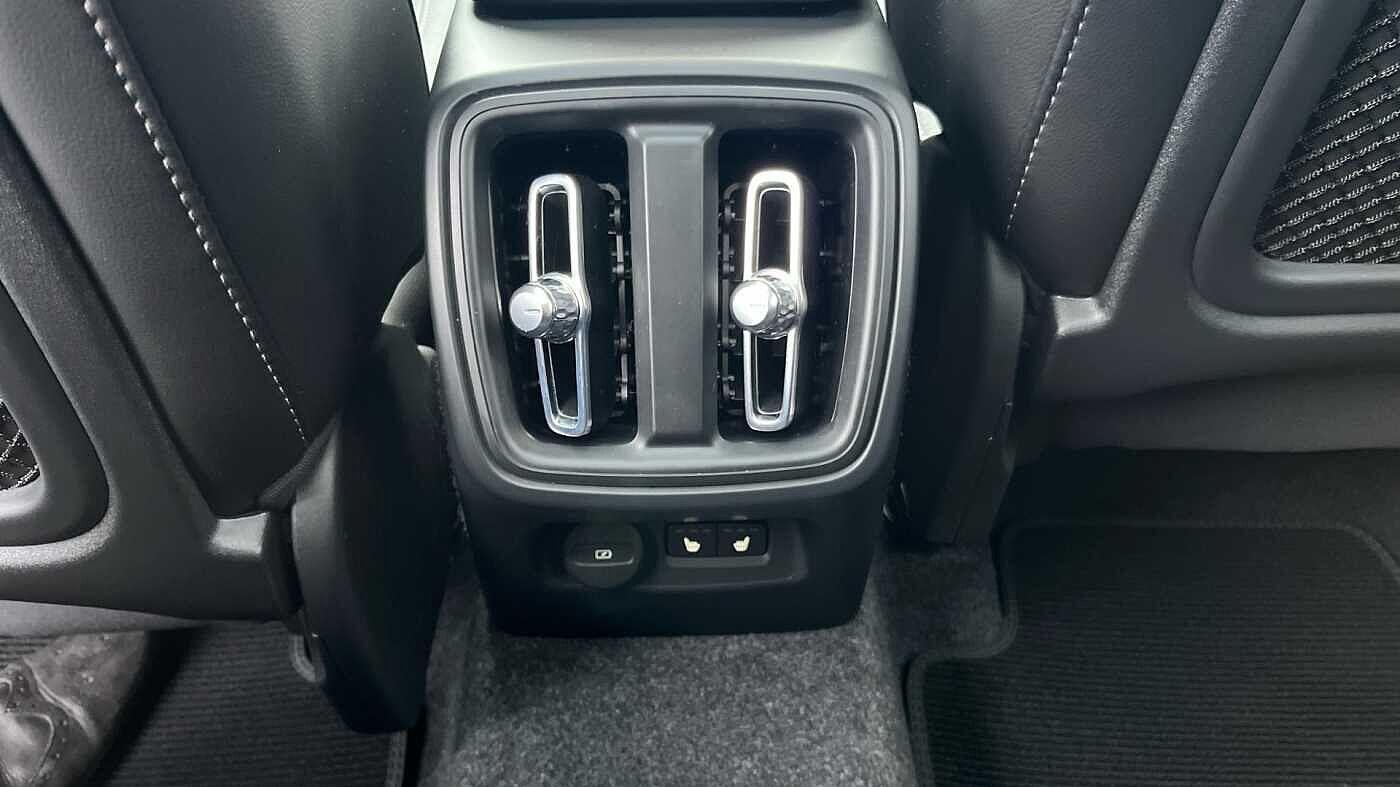 Used Volvo XC40 2024 for sale - 76349332: Photo 53