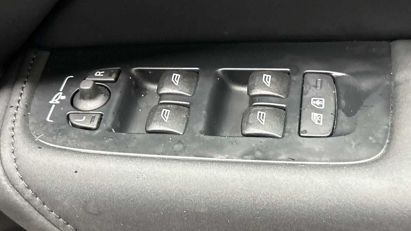 Used Volvo XC60 2025 for sale - 77525110: Photo 24