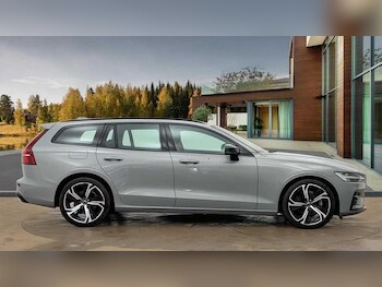 Used Volvo V60 2025 for sale - 77344464: Photo