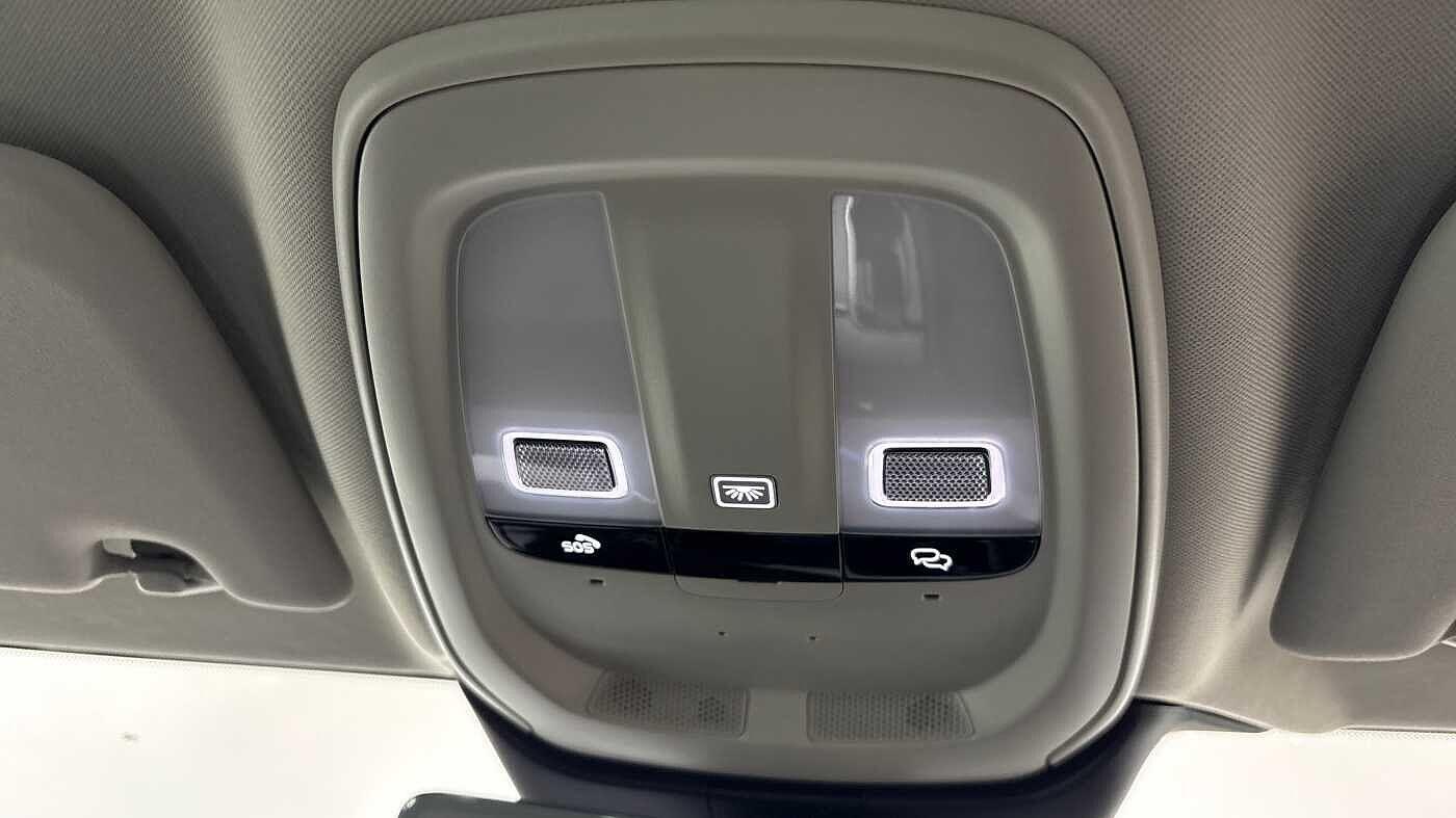 Used Volvo V60 2025 for sale - 77344464: Photo 32