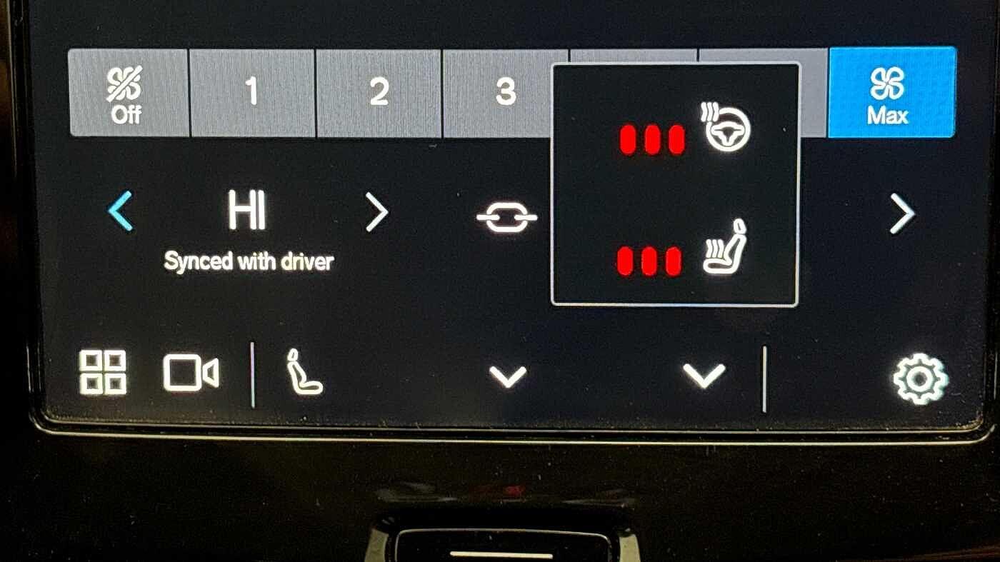 Used Volvo V60 2025 for sale - 77344464: Photo 40