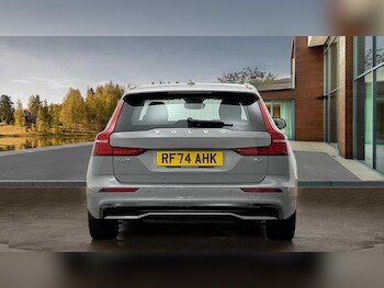 Used Volvo V60 2025 for sale - 77344464: Photo