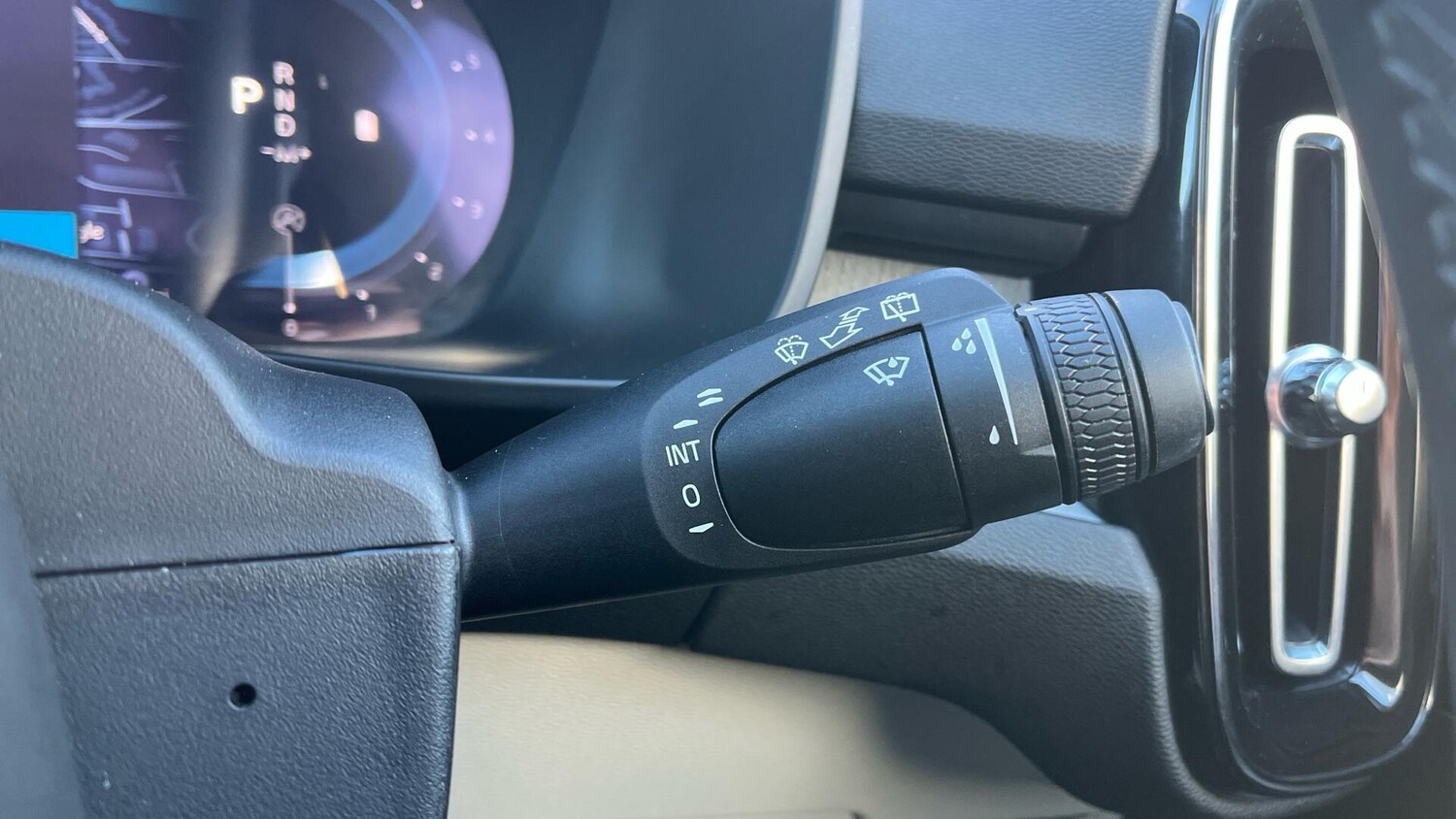 Used Volvo XC40 2024 for sale - 76239988: Photo 21