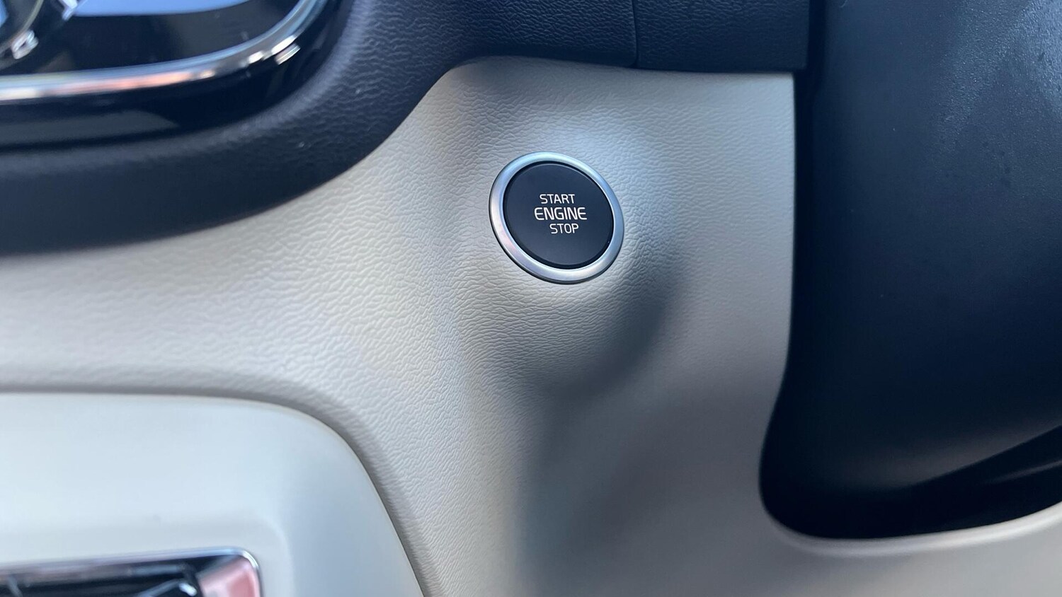 Used Volvo XC40 2024 for sale - 76239988: Photo 27