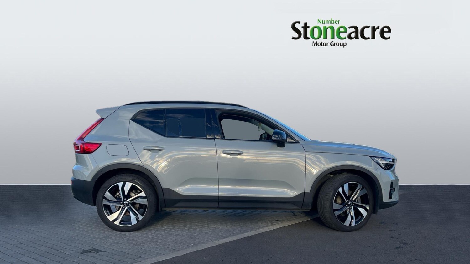 Used Volvo XC40 2024 for sale - 76239988: Photo 3