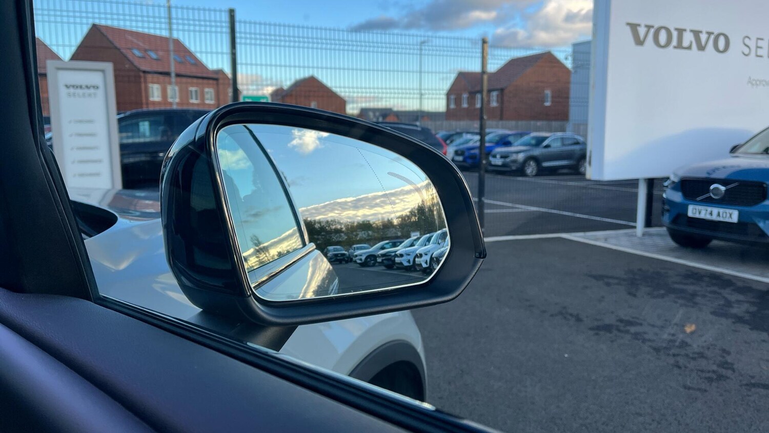 Used Volvo XC40 2024 for sale - 76239988: Photo 32