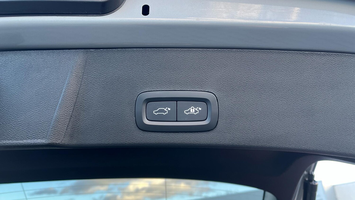 Used Volvo XC40 2024 for sale - 76239988: Photo 35