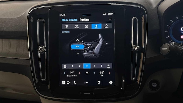 Used Volvo XC40 2024 for sale - 76239988: Photo 39