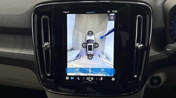 Used Volvo XC40 2024 for sale - 76239988: Photo 42