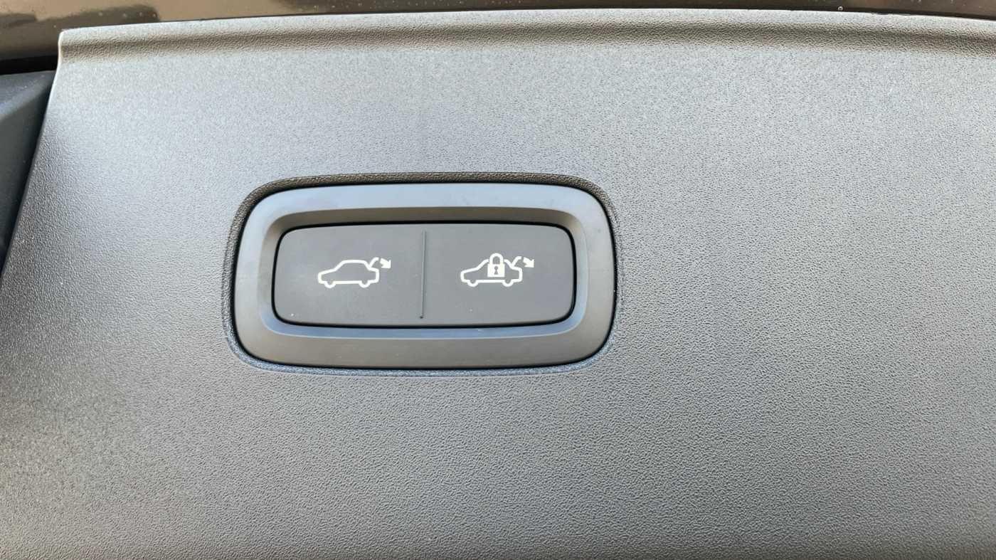 Vehicle 83