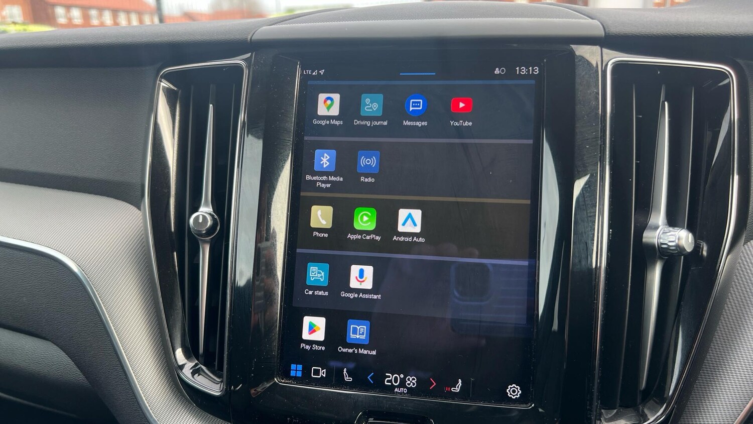 Used Volvo XC60 2023 for sale - 77598102: Photo 12