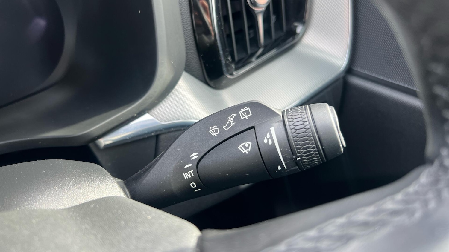 Used Volvo XC60 2023 for sale - 77598102: Photo 23