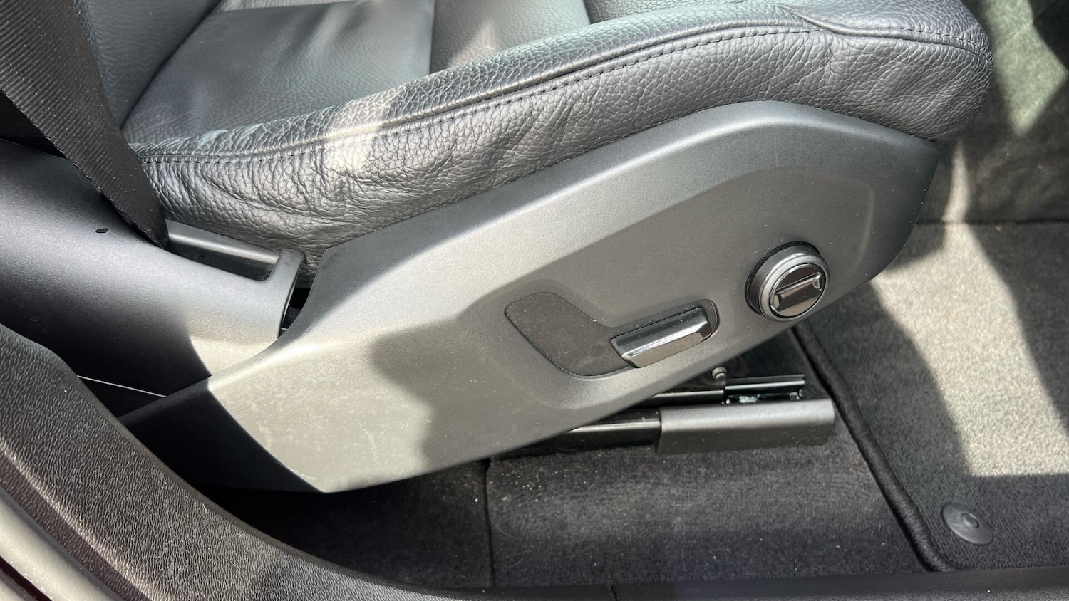 Used Volvo XC60 2023 for sale - 77598102: Photo 30