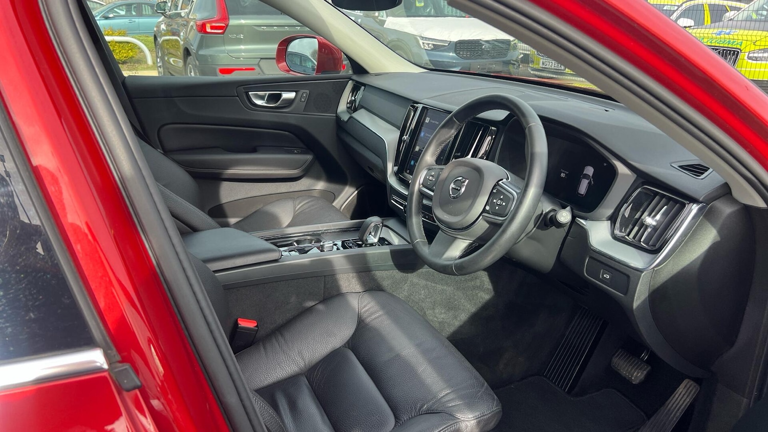 Used Volvo XC60 2023 for sale - 77598102: Photo 41