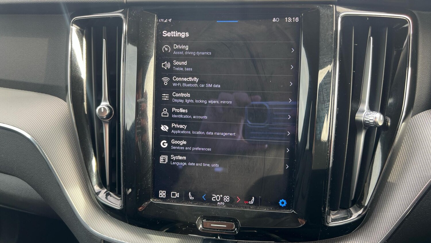 Used Volvo XC60 2023 for sale - 77598102: Photo 51