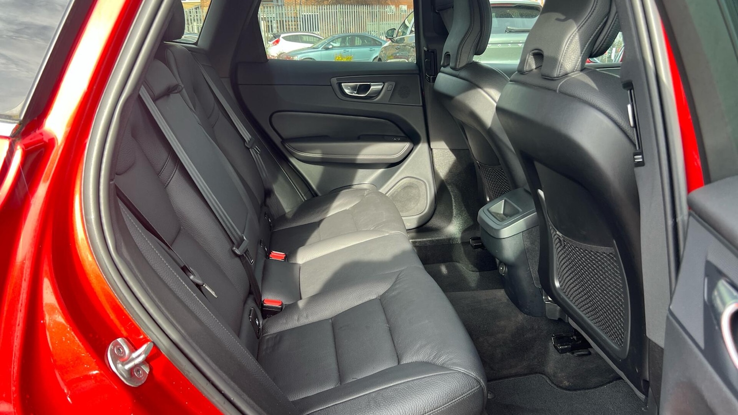 Used Volvo XC60 2023 for sale - 77598102: Photo 6