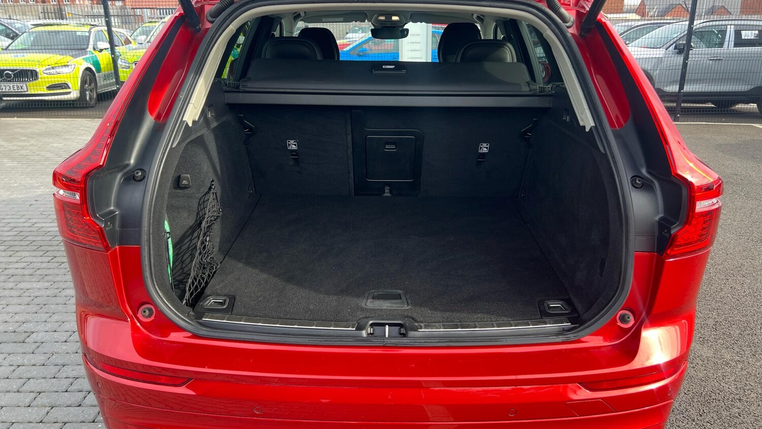 Used Volvo XC60 2023 for sale - 77598102: Photo 60