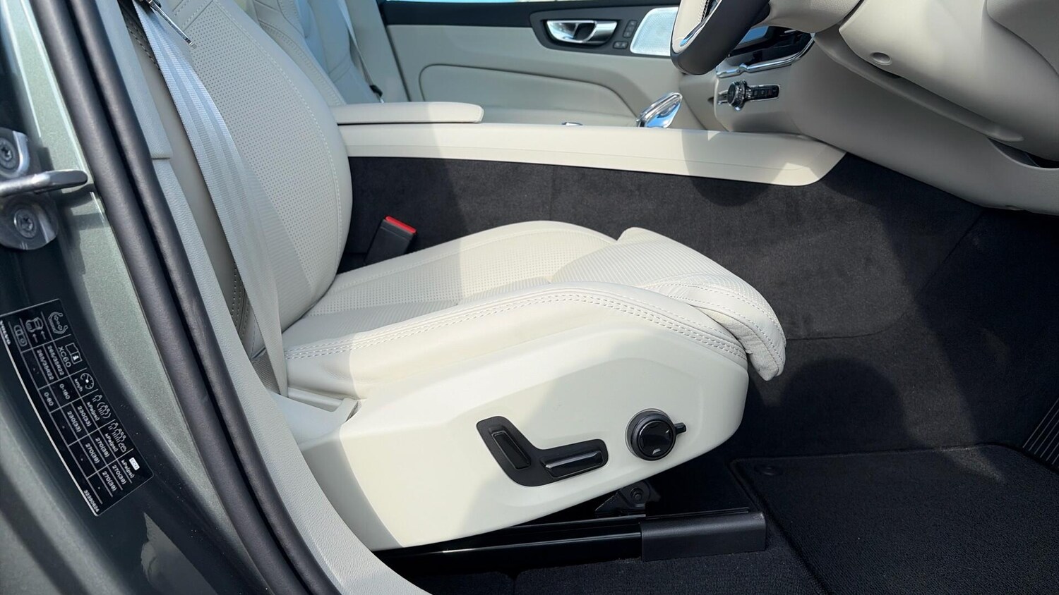 Used Volvo XC60 2026 for sale - 77769368: Photo 30