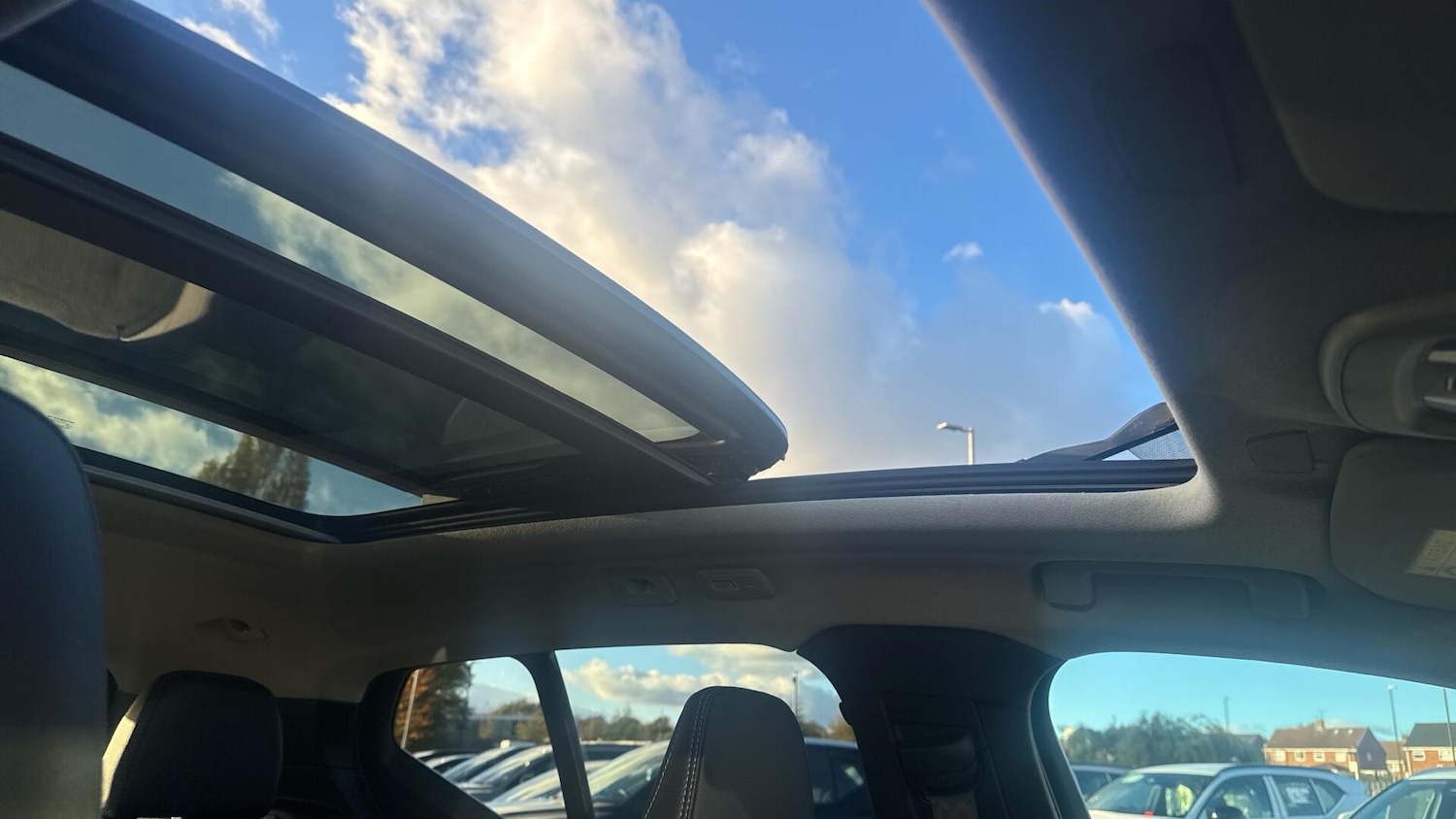 Used Volvo XC40 2025 for sale - 76666881: Photo 39