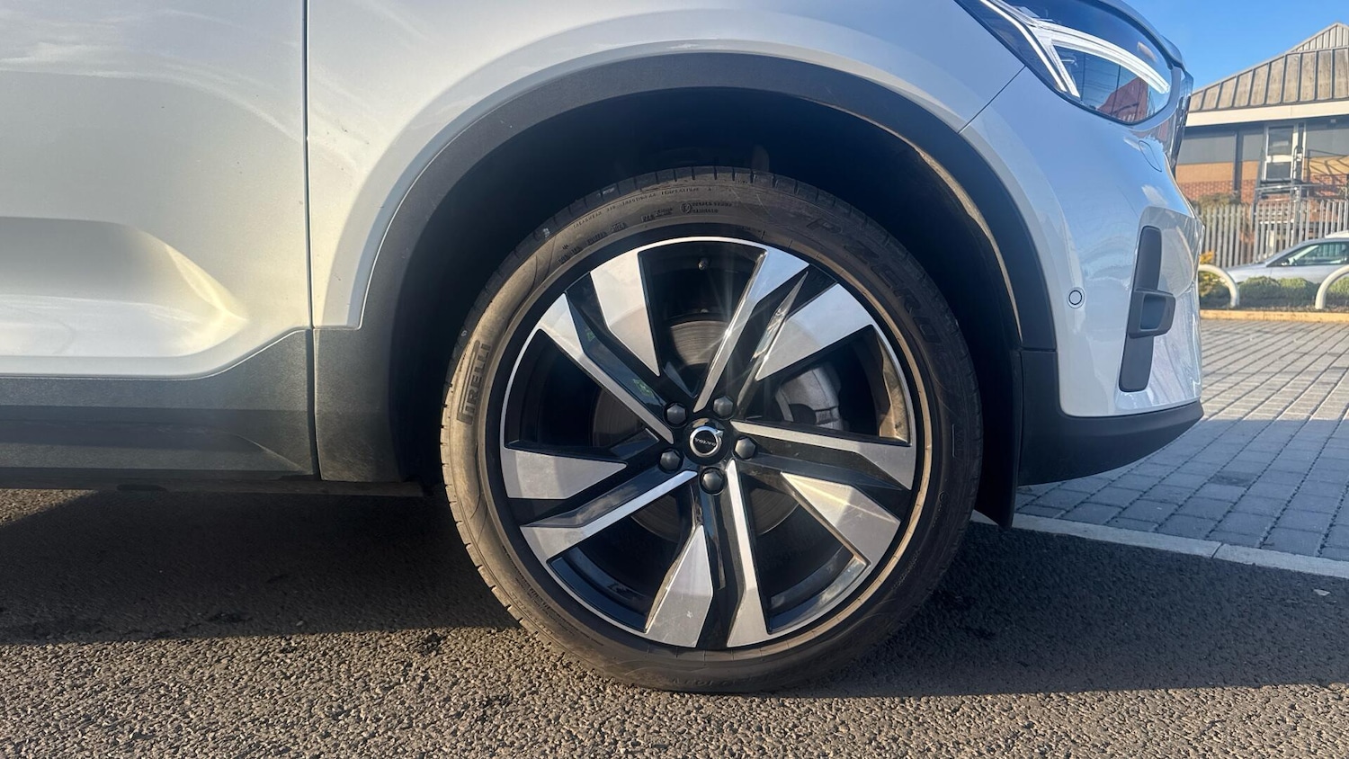 Used Volvo XC40 2025 for sale - 76666881: Photo 9