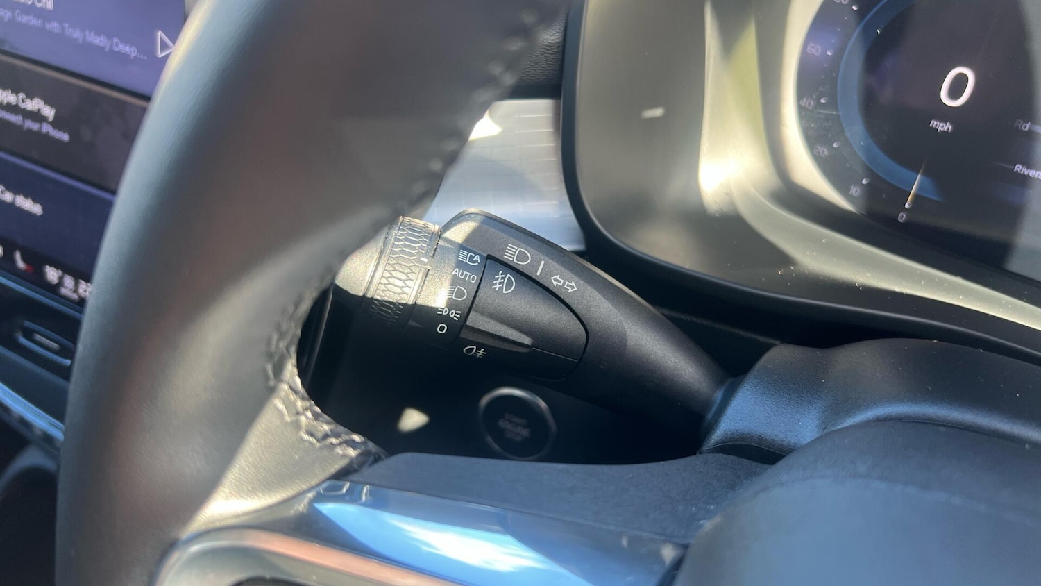 Used Volvo XC40 2023 for sale - 76247627: Photo 20