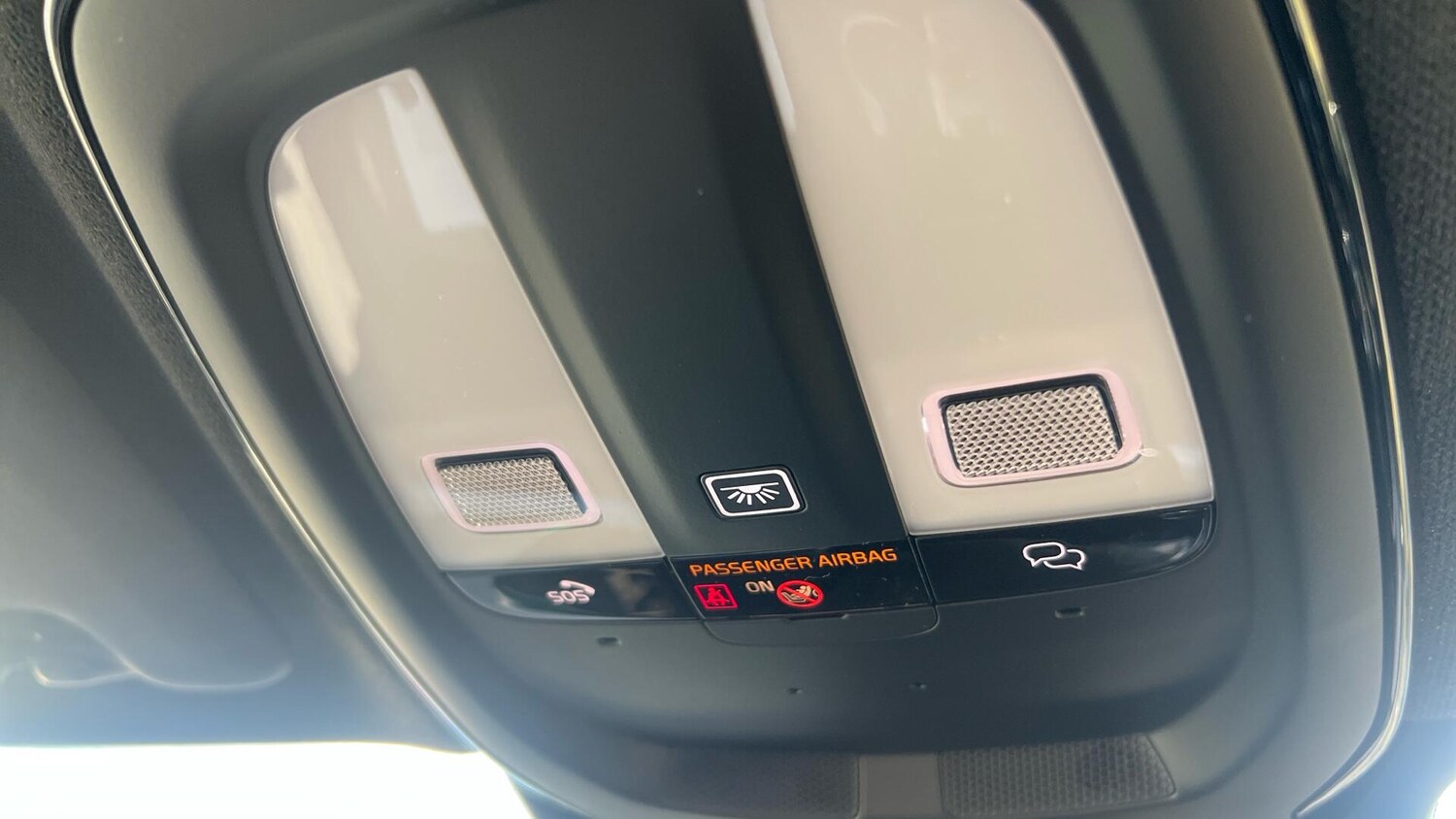 Used Volvo XC40 2023 for sale - 76247627: Photo 36