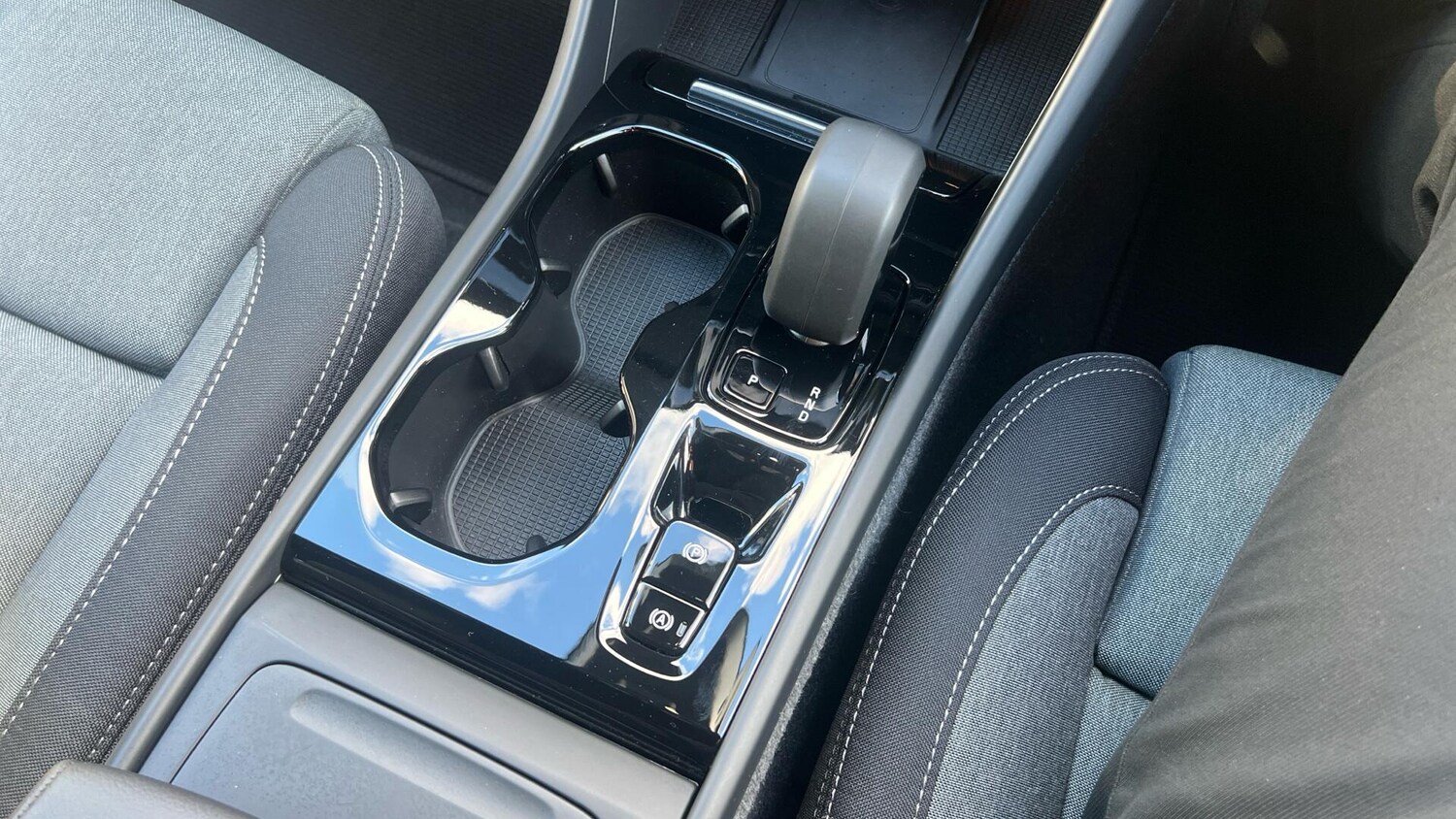 Used Volvo XC40 2023 for sale - 76247627: Photo 38