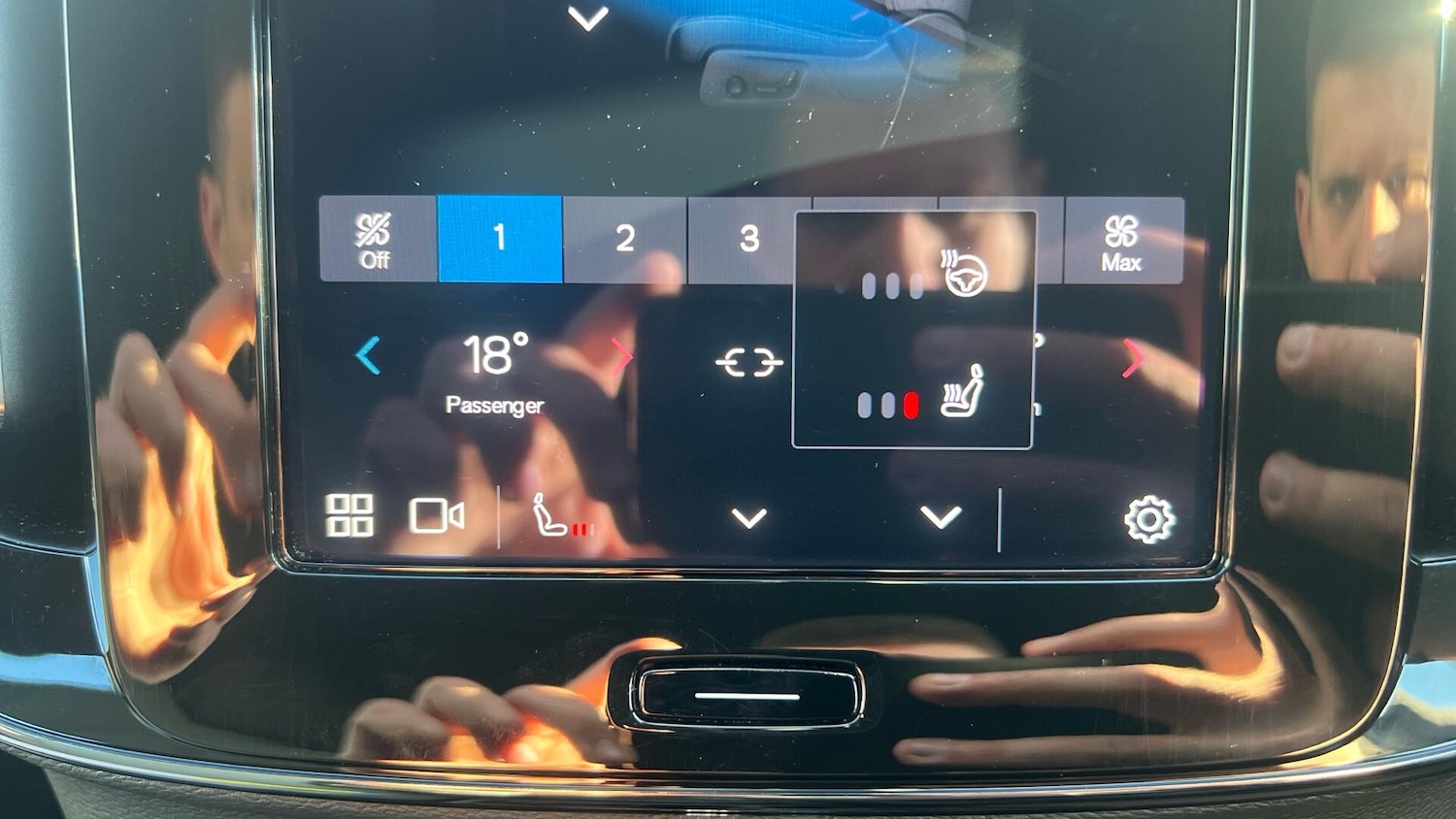 Used Volvo XC40 2023 for sale - 76247627: Photo 46