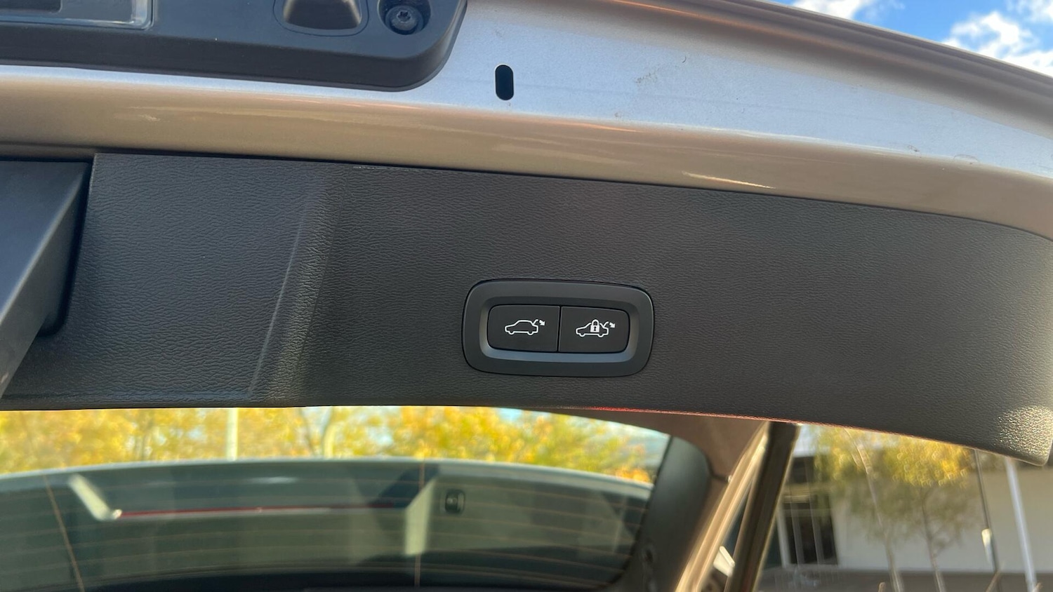 Used Volvo XC40 2023 for sale - 76247627: Photo 60