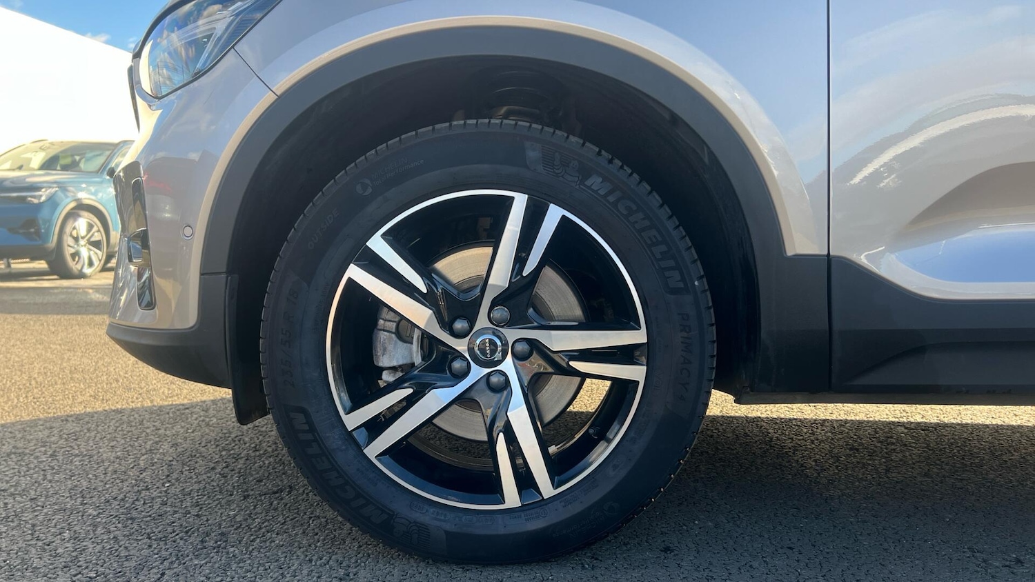 Used Volvo XC40 2023 for sale - 76247627: Photo 9