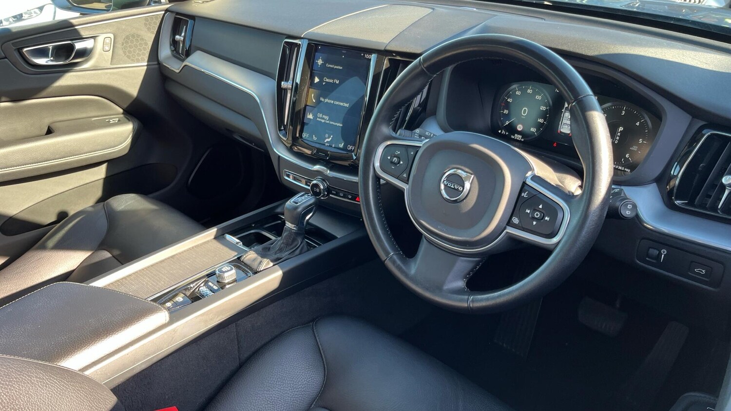 Used Volvo XC60 2020 for sale - 75990459: Photo 4
